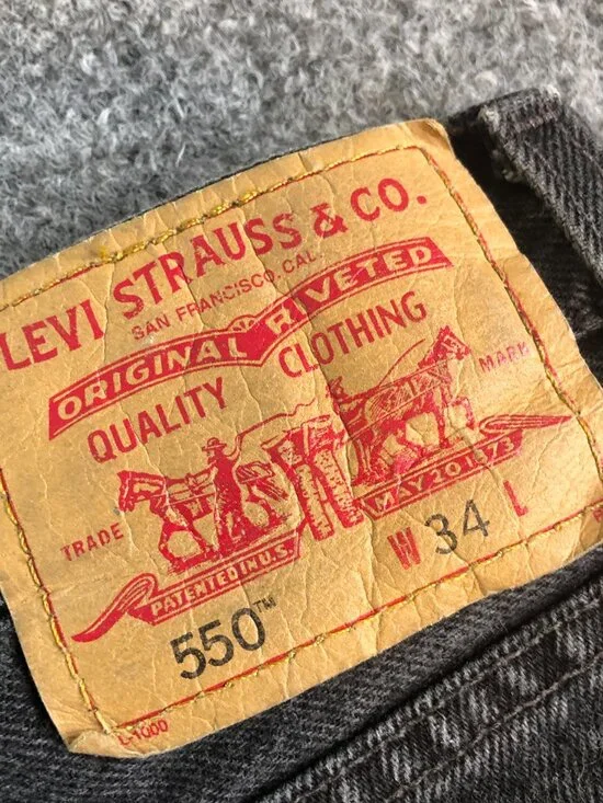 Vintage Y2K Levis 550 Denim Shorts Mens 32 Black Relaxed Gray Jort Skate - Picture 7 of 8